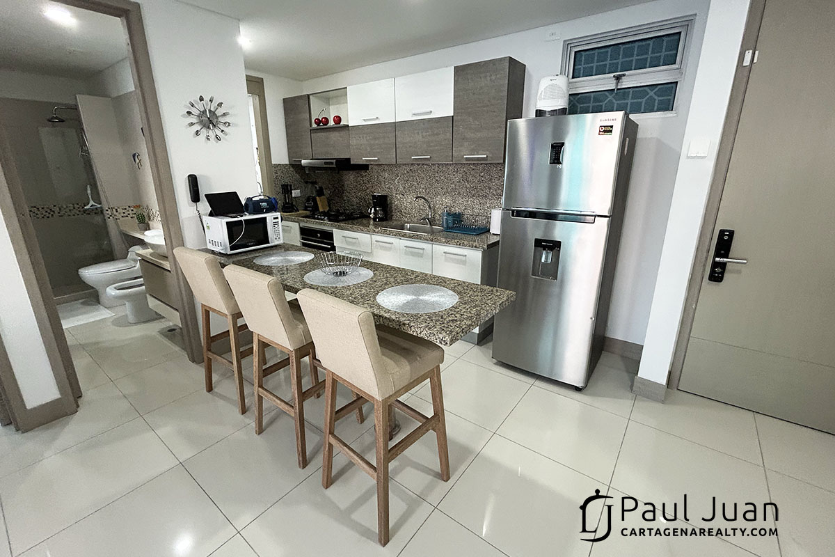 Beachfront vacation rental apartment